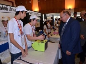 Vali Çiçek 7. Bilim Şenliği’nin Açılışını Yaptı