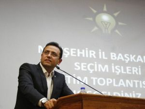 AK Parti’de Sandık Görevlileri Eğitildi