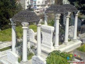 Sanatçılar 'Sanat Güneşi'ni Unuttu