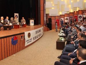 Gaziantep Üniversitesi’nde Başkanlık Sistemi Paneli