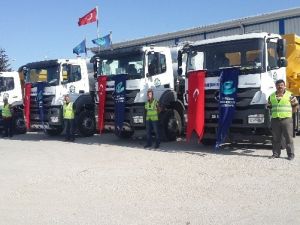 Büyükşehir’e 4 Yeni Kombine Asfalt Aracı