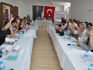 Başkan Gençer, “Belediyemiz Dört Koldan Çalışıyor”