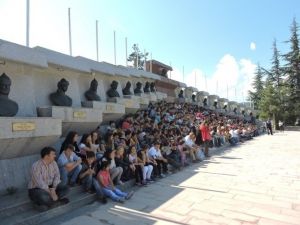 344 Öğrenciye Bilecik Gezisi