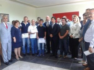 Urla’da Kursu Başarıyla Bitiren Mahkumlar Sertifikalarını Aldı
