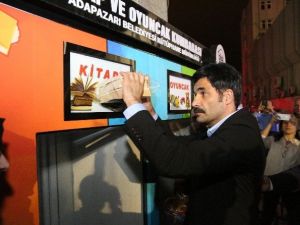 Işılak’tan Kitap Kumbarasına Destek