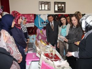 Elazığ’da El İşi Ürünleri Sergisi Açıldı