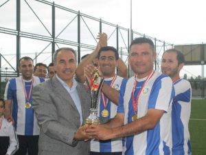 Kurumlar Arası Futbol Turnuvası Şampiyonu Çelikspor Oldu