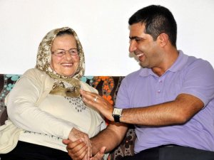 Gönüllü Evlatlar Yalnızlığı Yenecek