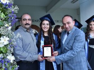 Üzülmez Mezuniyet Heyecanına Ortak Oldu