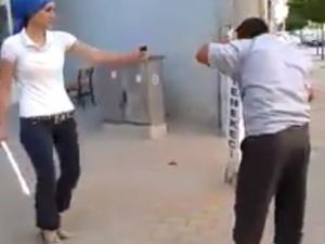 Tacizcisini Sopayla Dövdü, Sosyal Medyada Paylaştı
