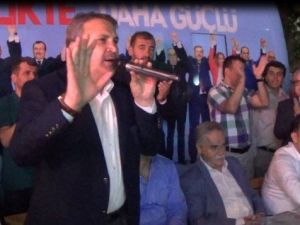 AK Parti’den Karaköy’de Gece Mitingi