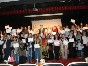 Ev Kadınları Çevreci Sertifikalarını Aldı