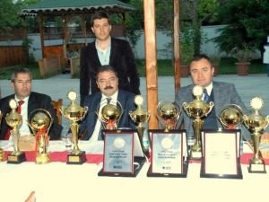 Kaymakam Sarı’dan Sporculara Başarı Belgesi