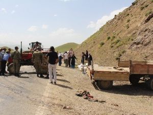 Berivanları Taşıyan Traktör Devrildi: 29 Yaralı