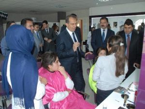 Vali Taşyapan’dan Okul Ziyareti