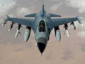 İlk İnsansız F-16 Başarıyla Uçtu