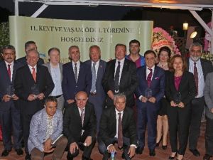 11. Kent Ve Yaşam Ödüllerinde Yerel Yönetim Ödülü Büyükşehir Belediyesi’ne Verildi