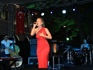 Marika İle Polonya Rüzgarı