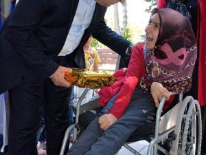 Başkan Yazgı’dan Anlamlı Hediye