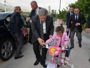 Vali Baba Berensu’ya Verdiği Sözü Yerine Getirdi