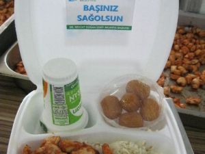 İzmit Belediyesi’nde 30 Bin Öğünlük Yemek İhalesi