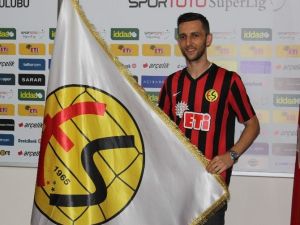 Türk Asıllı Futbolcu Muarem Muarem Eskişehirspor’da