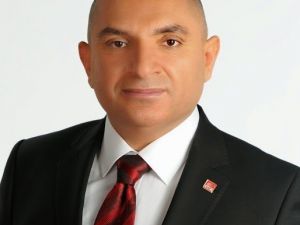CHP’li Tarhan Darıca’da Oy Kullanıyor