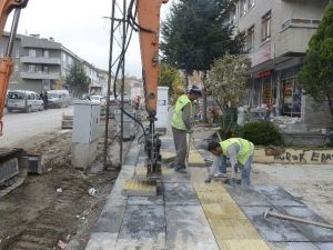 Büyükşehir’den Çankaya’da Kaldırım Atağı