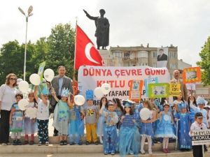 Öğrencilerden Çevre Mesajı