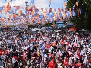 Ak Parti İzmir Milletvekili Binali Yıldırım: