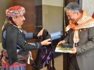 Yörükler Vali Ayyıldız'ı Ziyaret Etti