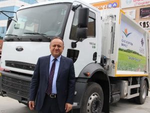 Kastamonu Belediyesine Çöp Kamyonu Hibe Edildi