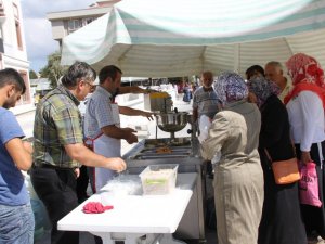 Didim Esnaf Odası 'Lokma' Dağıttı