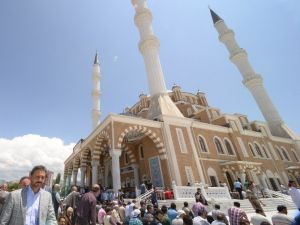 Çorum Akşemseddin Cami İbadete Açıldı