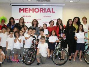 Memorial Sağlık Grubu Resim Yarışması Kazananları Ödüllerini Aldı