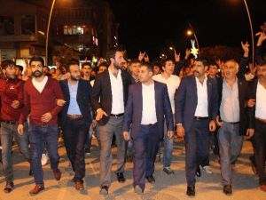 Erzurum Ülkü Ocakları’ndan MHP’ye Destek Yürüyüşü