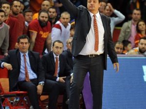 Galatasaray Ataman İle Sözleşme Uzattı