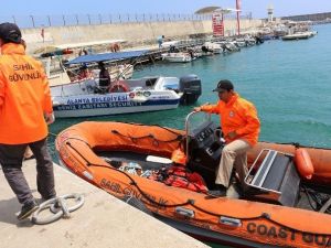 Alanya’da Denizden Ceset Çıkarıldı