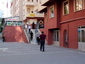 Diyarbakır’da Oy Verme İşlemi Başladı