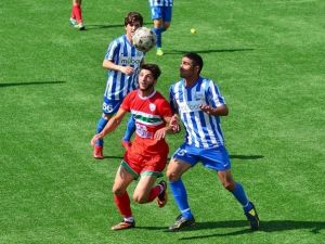 Foça Belediye Spor U 19 Futbol Takımı Şampiyon Oldu