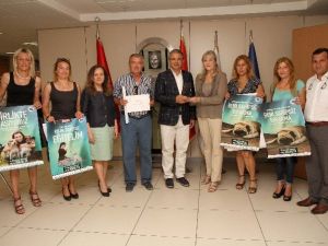 Hayvanseverlerden Başkan Akpınar’a Ödül