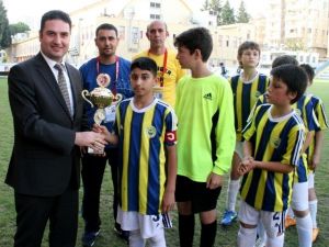 Adana’da “Orhan Saka U13 Futbol Turnuvası” Sona Erdi