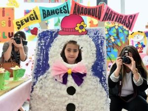 Akgül Minik Öğrencileri Yalnız Bırakmadı