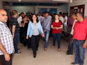 Silvan’da Oy Kullanma İşlemi Devam Ediyor