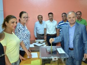 Mersin’de Siyasiler Oyunu Kullandı