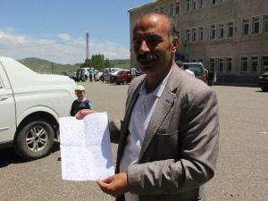 Erzurum’da 10 Adet YSK Mühürlü Boş Zarf Vermek İsteyen 1 Kişi Gözaltına Alındı