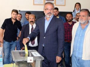 Sakık: "İsyan Adresi Dağlar Değil Demokratik Siyaset Olsun”