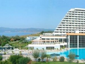 Peninsula Grubu, Sürmeli Efes Oteli Satın Aldı