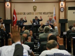 Meclis, Dr. Furtun’un İsminin Sokağa Verilmesi Ve Büstünün Yapılması Konusunu Gündeme Aldı