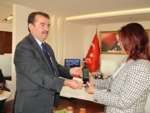 Çerçioğlu’dan Didim Zeytin Festivaline Destek